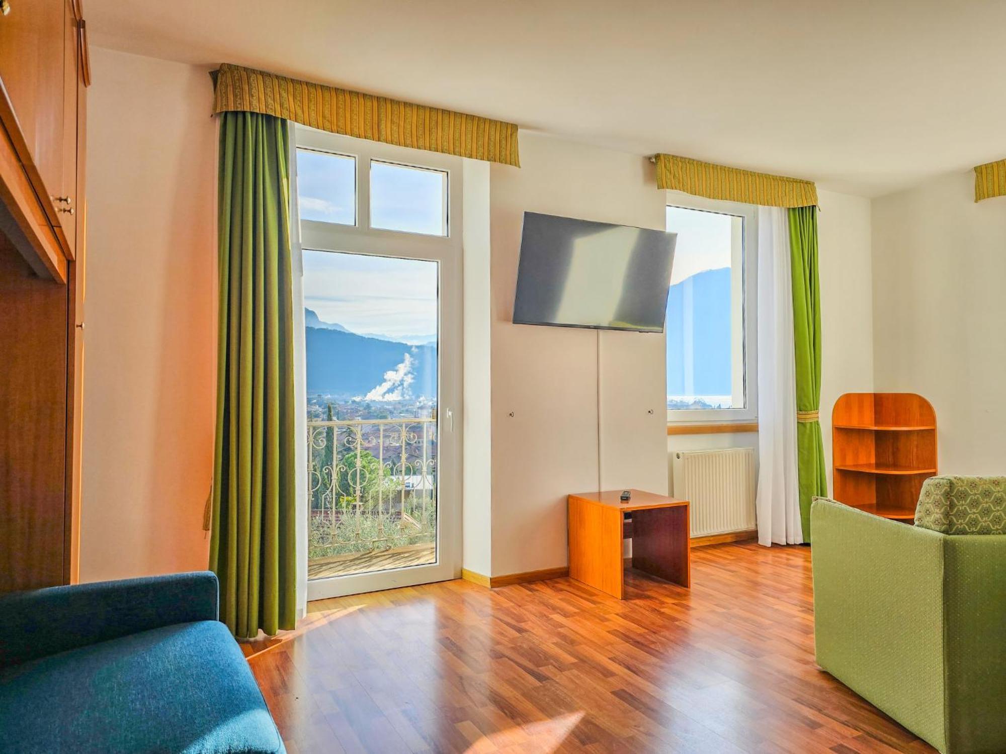 Apartment Englo Vacanze-3 By Interhome