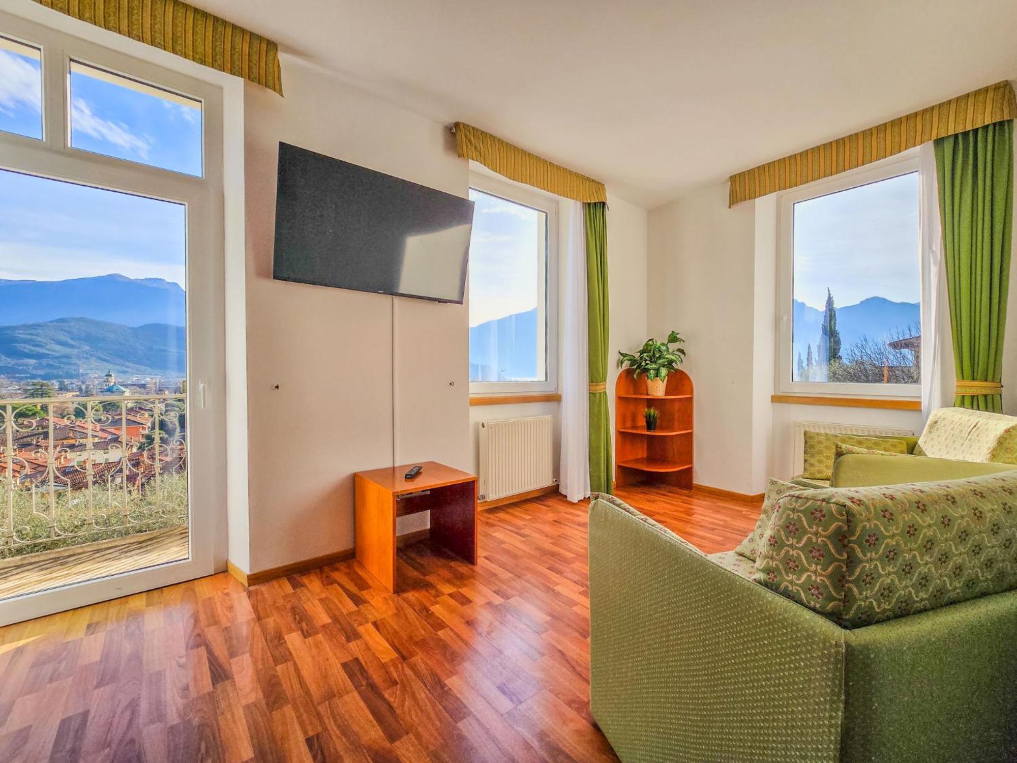 Appartamento Englo Vacanze-3 By Interhome Riva del Garda